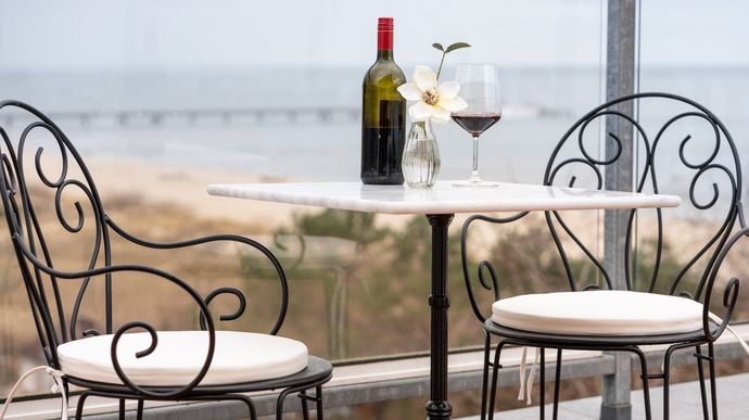 PRIME Restaurant Ahlbeck table for two with wine | © Strandhotel Ahlbeck